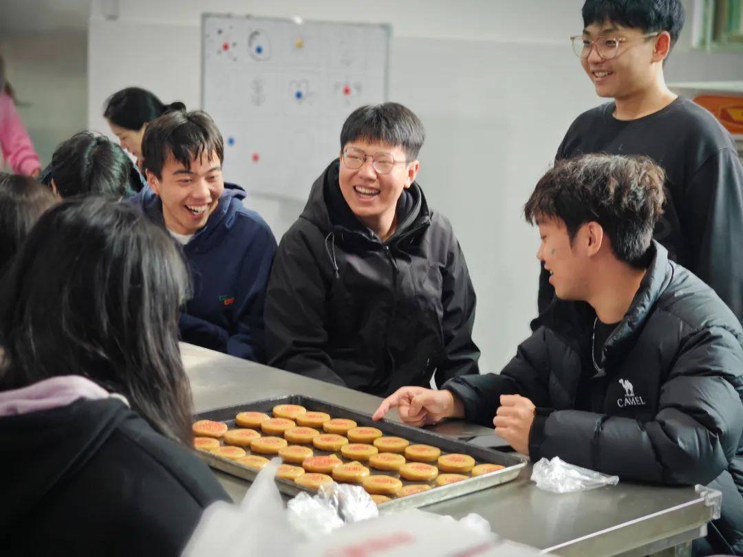 “邵陽學院第十九期青馬工程戶外素質拓展課”活動在湖南天香生物大健康產業(yè)園圓滿舉行